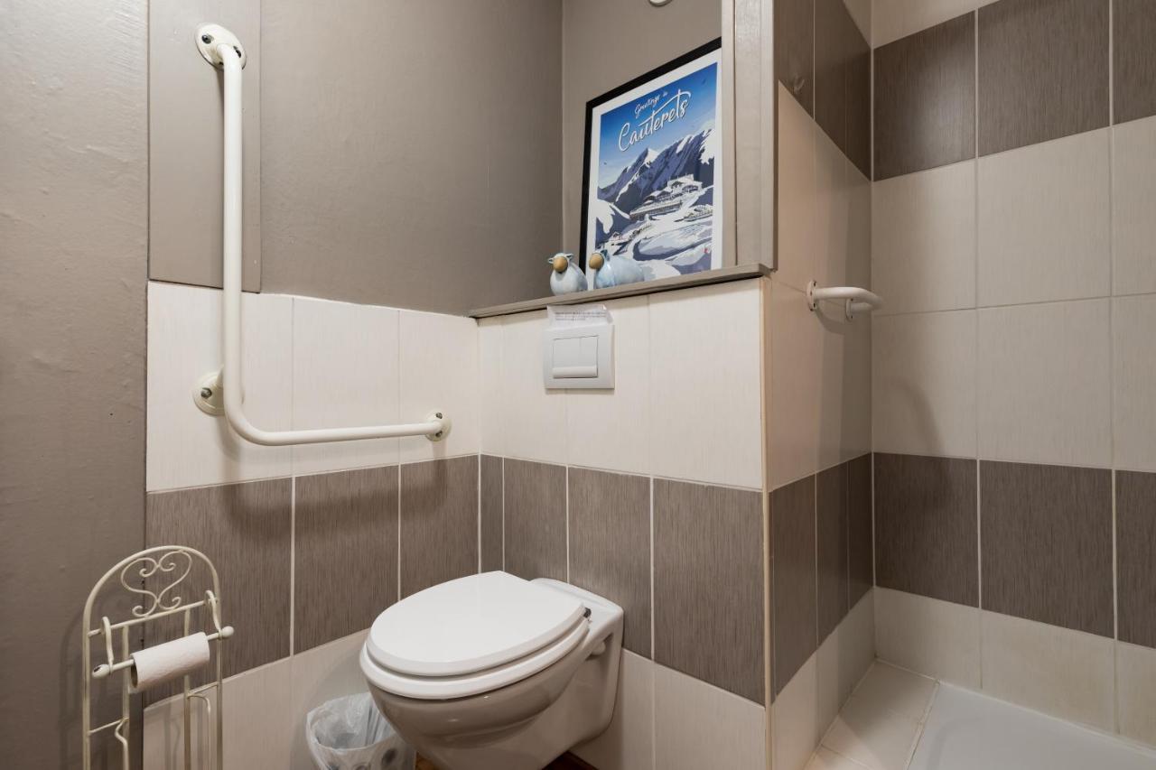 Appartement Centre Ville Wifi Parking Draps Fournis Cauterets Esterno foto